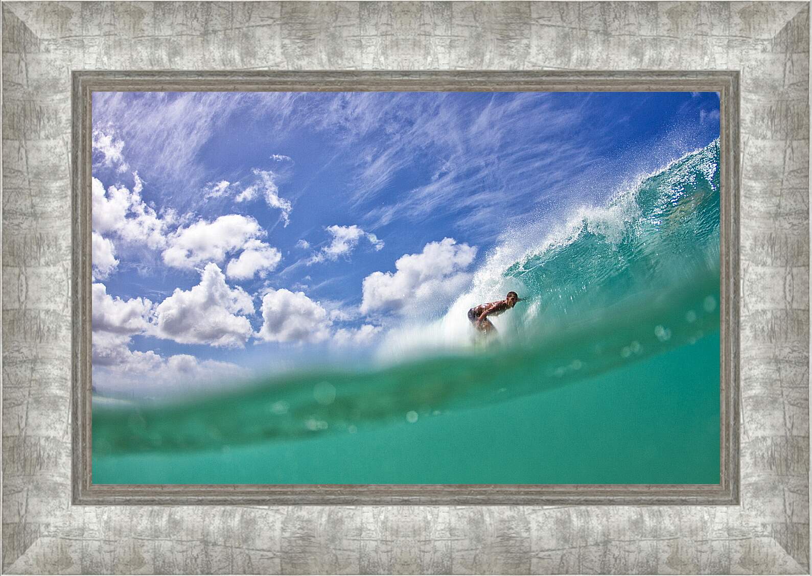 Картина в раме - Сёрфинг под облаками