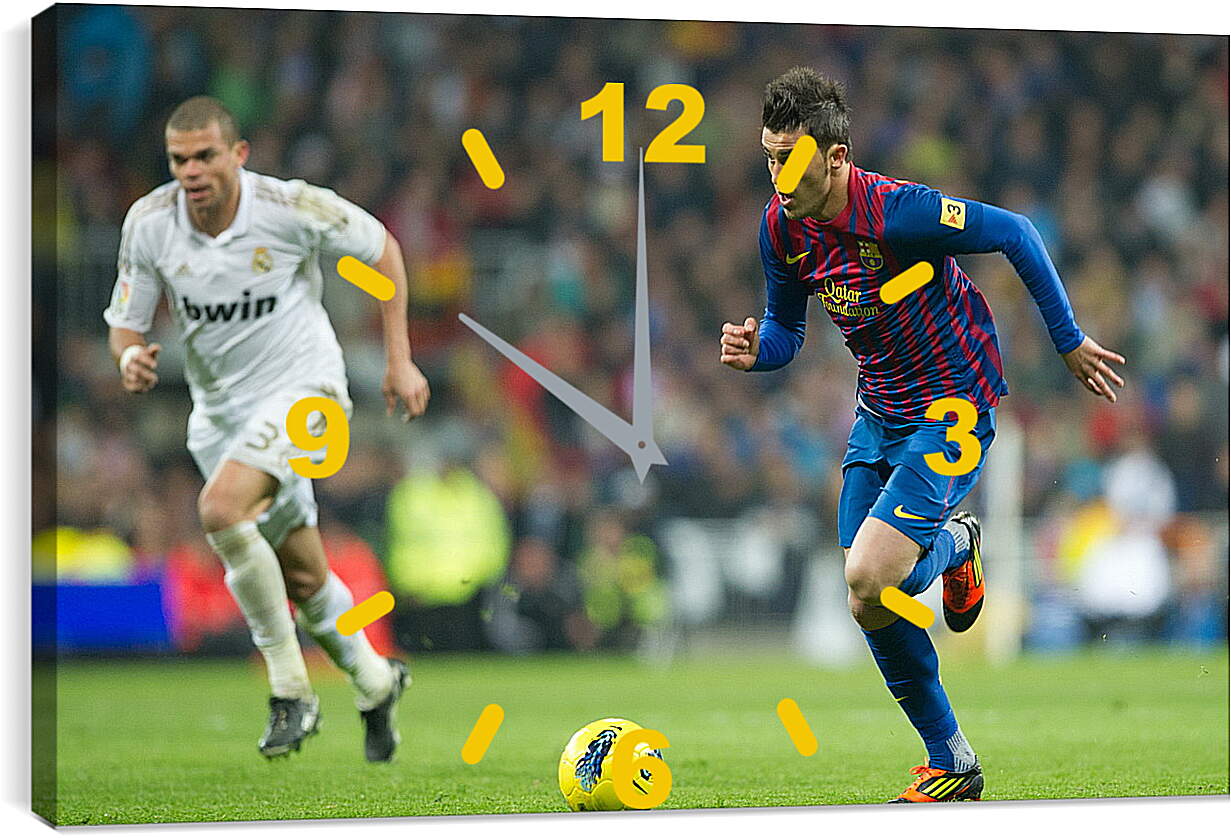Часы картина - Футболист Реала против футболиста Барселоны
