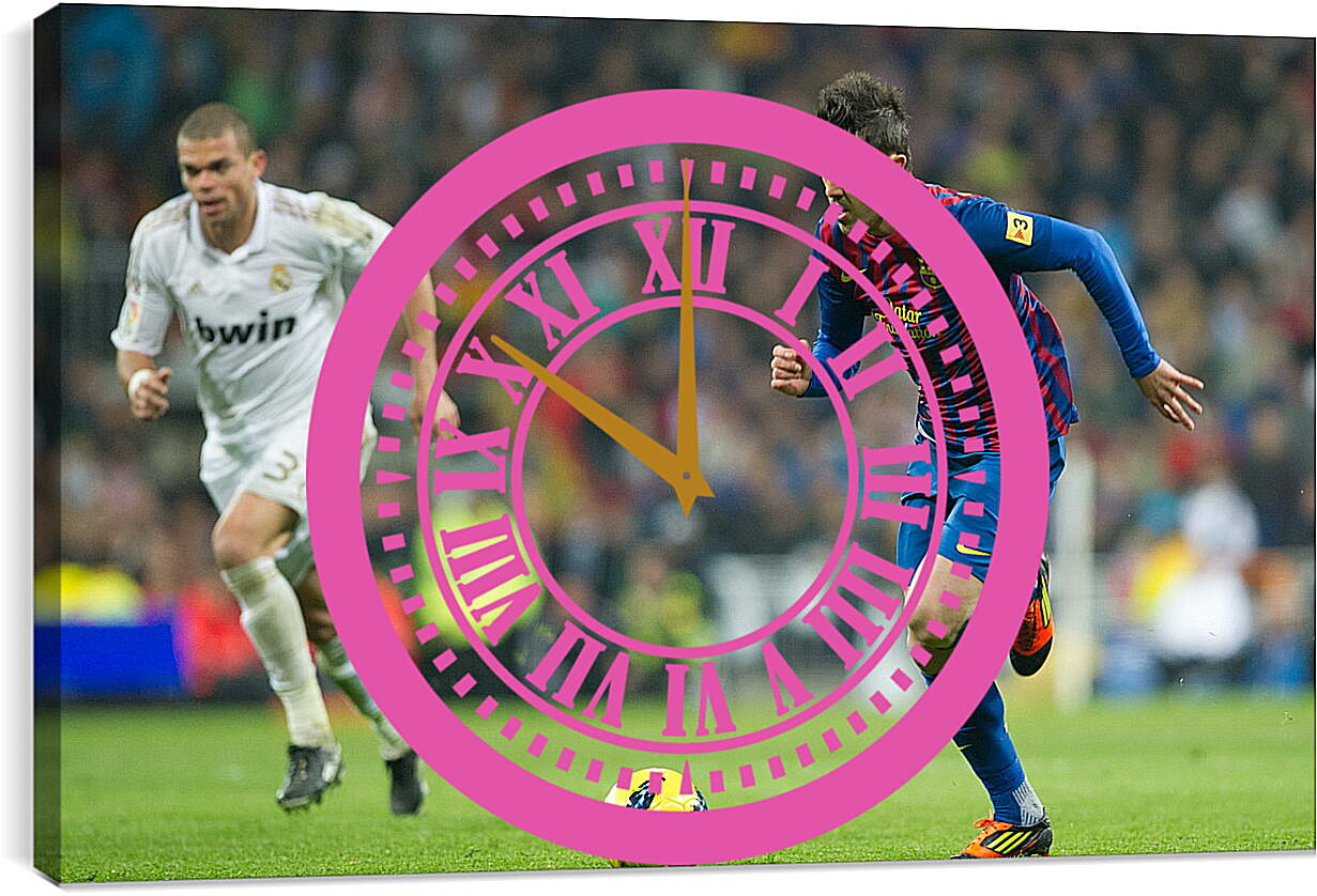 Часы картина - Футболист Реала против футболиста Барселоны