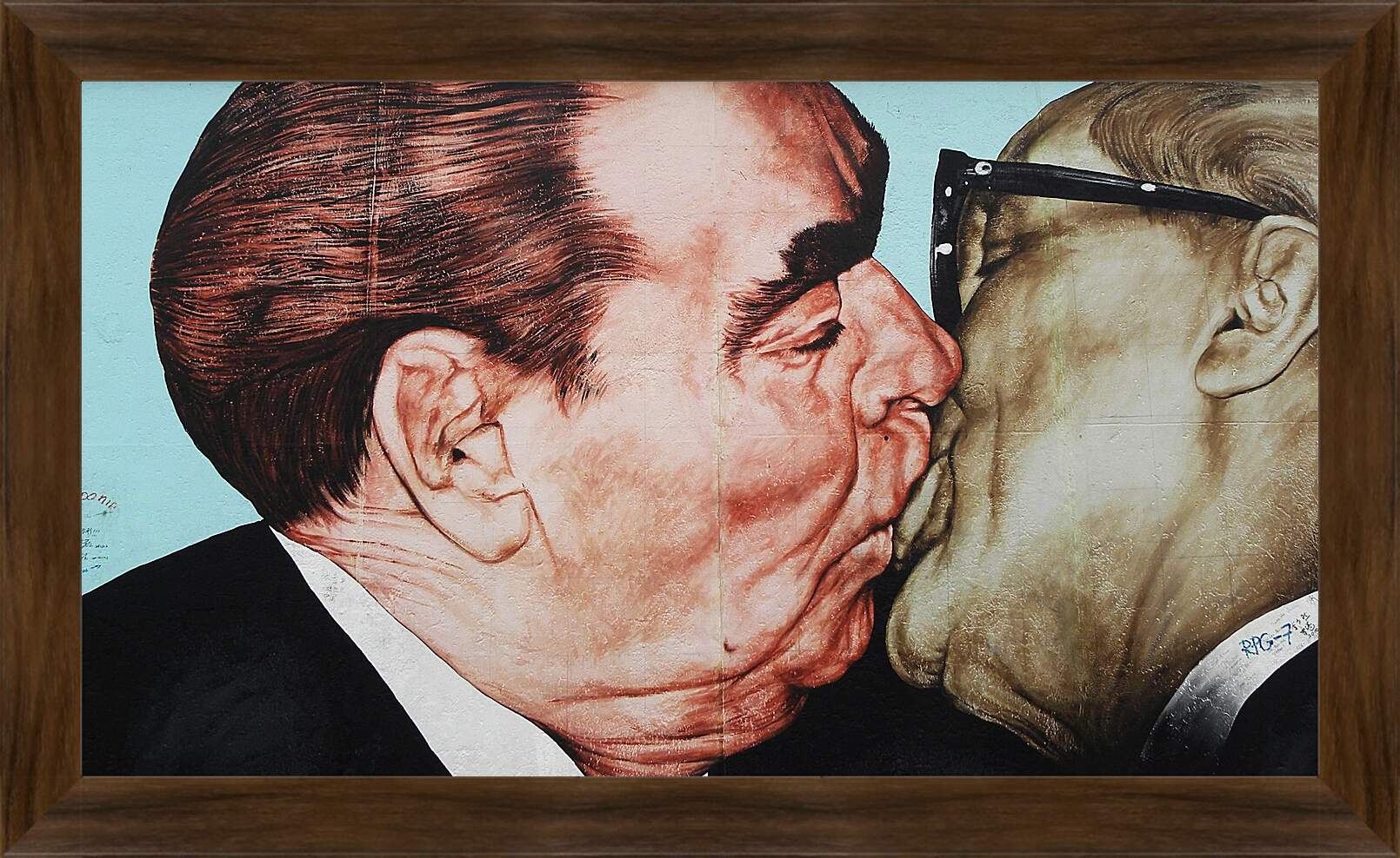 Картина в раме - Поцелуй Брежнева и Хонеккера
