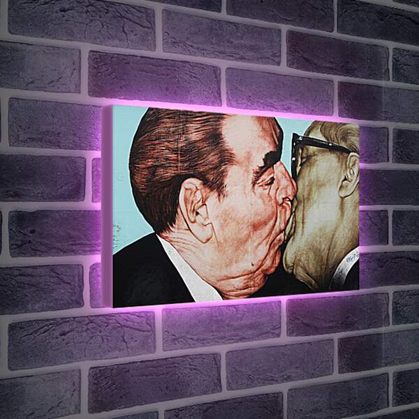 Лайтбокс световая панель - Поцелуй Брежнева и Хонеккера