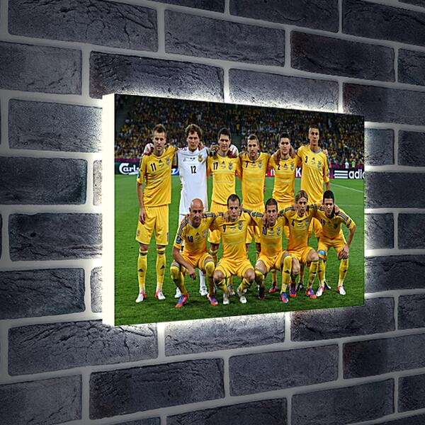 Лайтбокс световая панель - Фото перед матчем сборной Украины по футболу