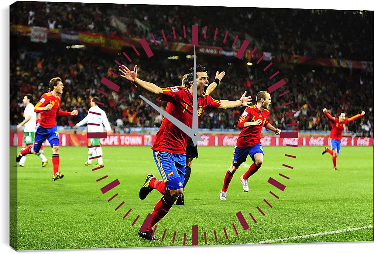 Часы картина - Испания на эмоциях после забитого мяча