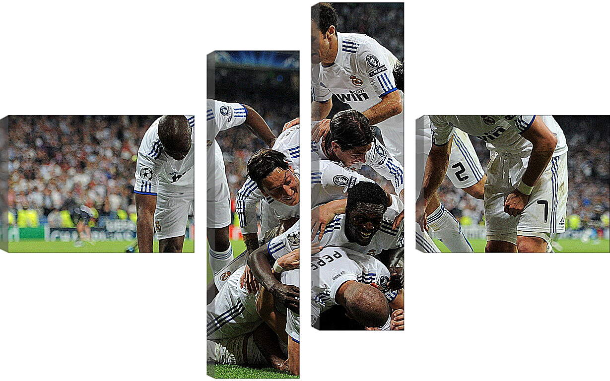 Модульная картина - Роналду и Пепе с партнерами по Реалу Мадриду