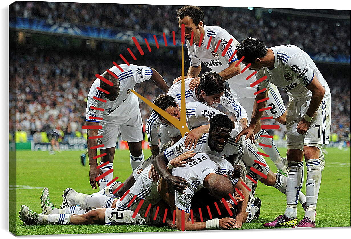 Часы картина - Роналду и Пепе с партнерами по Реалу Мадриду