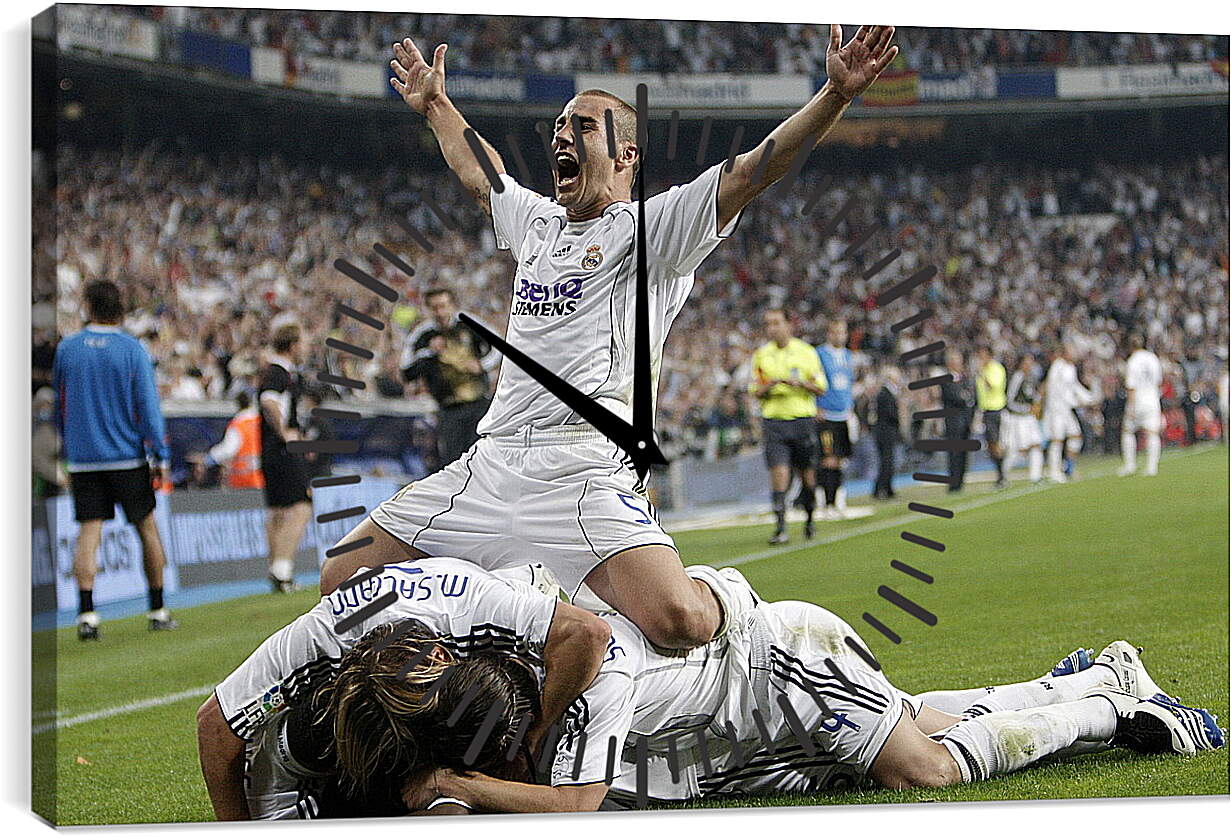 Часы картина - Куча мала игроков Реала Мадрида