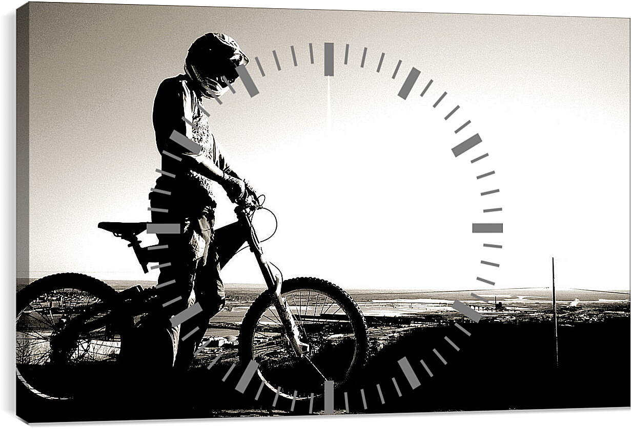 Часы картина - Велосипедист в шлеме