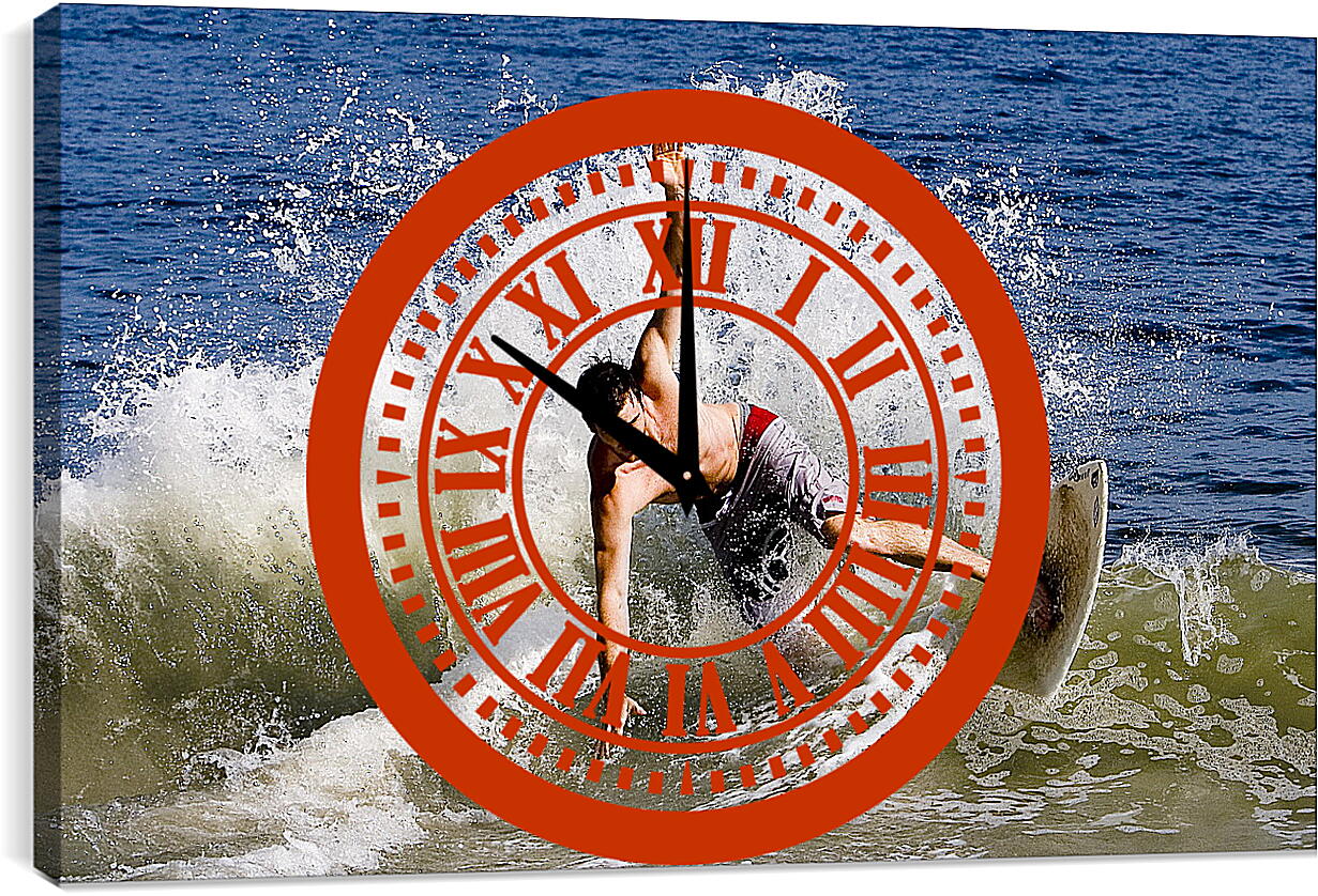 Часы картина - Падающий в воду сёрфингист