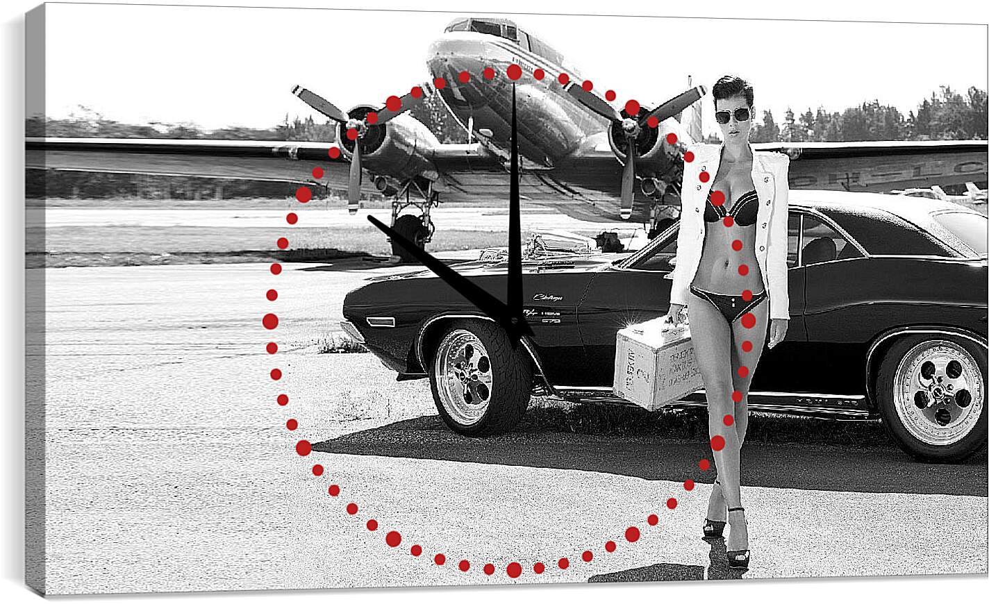 Часы картина - Девушка, авто и самолет