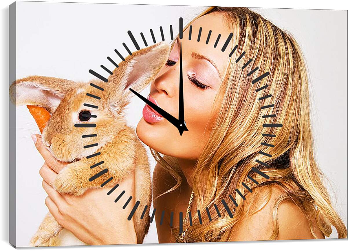 Часы картина - Девушка и кролик