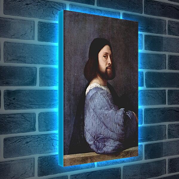 Лайтбокс световая панель - Портрет мужчины в платье с синими рукавами. Тициан Вечеллио
