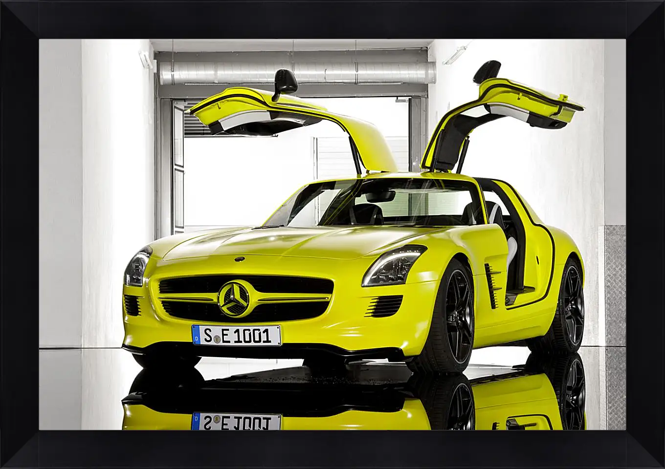 Картина в раме - Mercedes SLS AMG