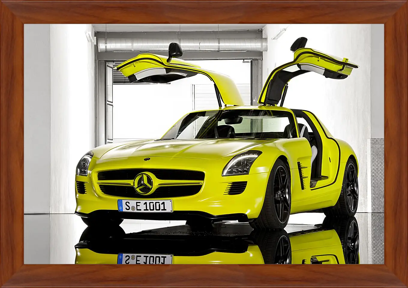 Картина в раме - Mercedes SLS AMG