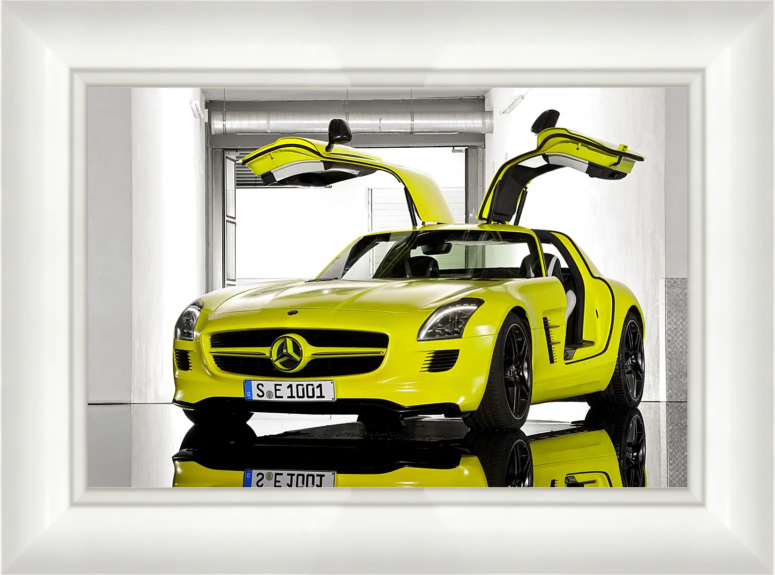 Картина в раме - Mercedes SLS AMG