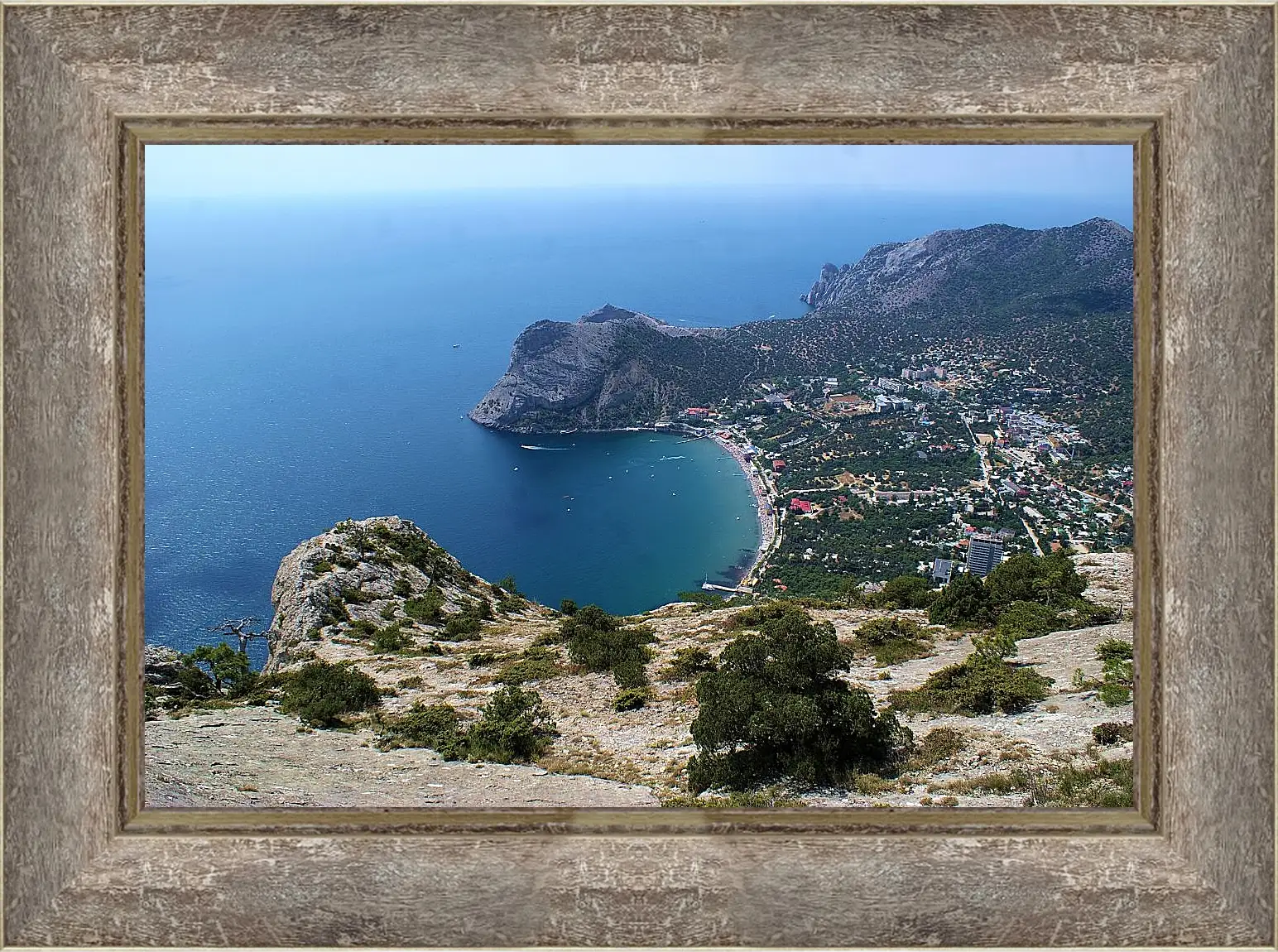 Картина в раме - Южный берег. Крым