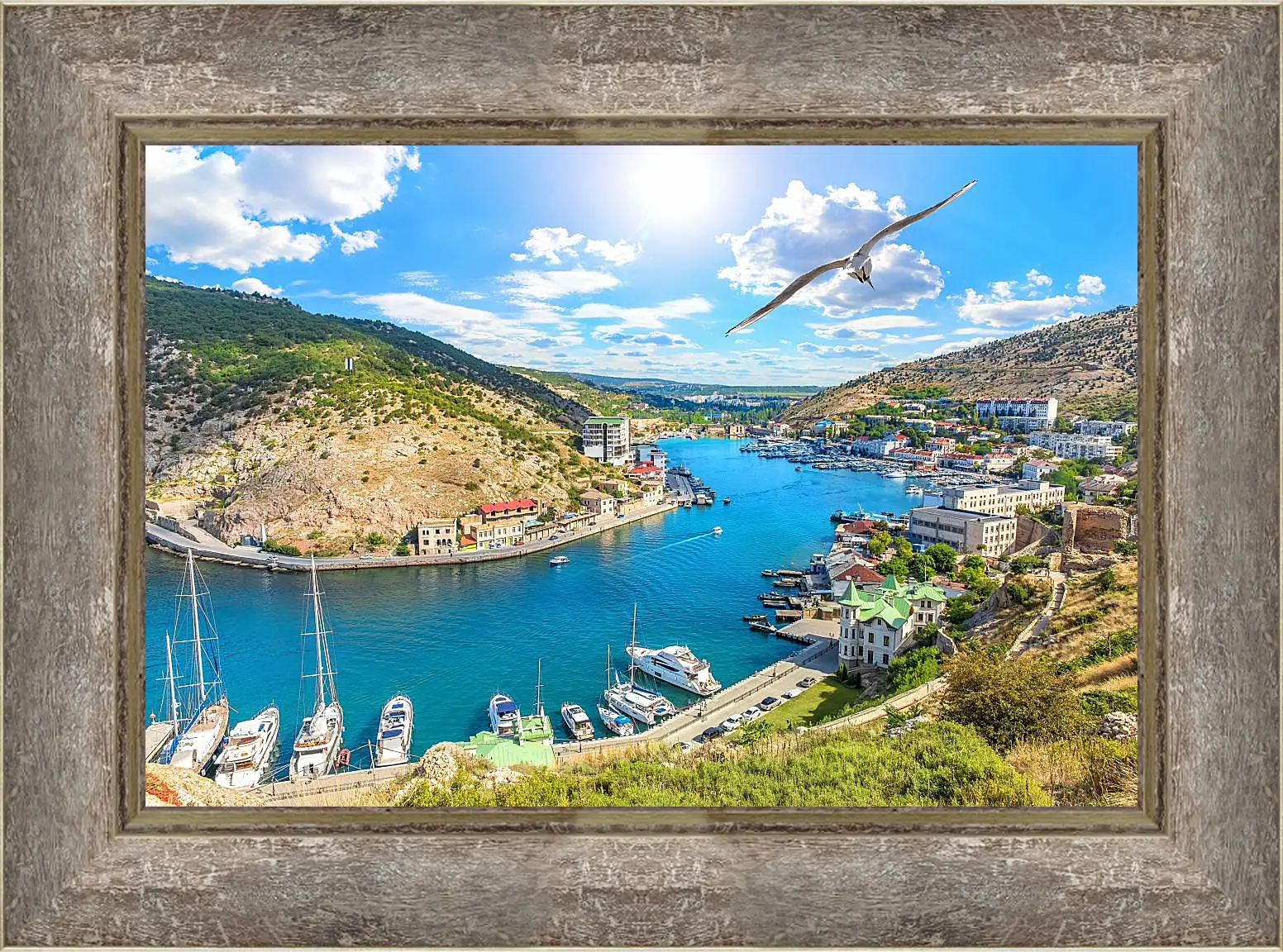 Картина в раме - Балаклавская бухта. Крым