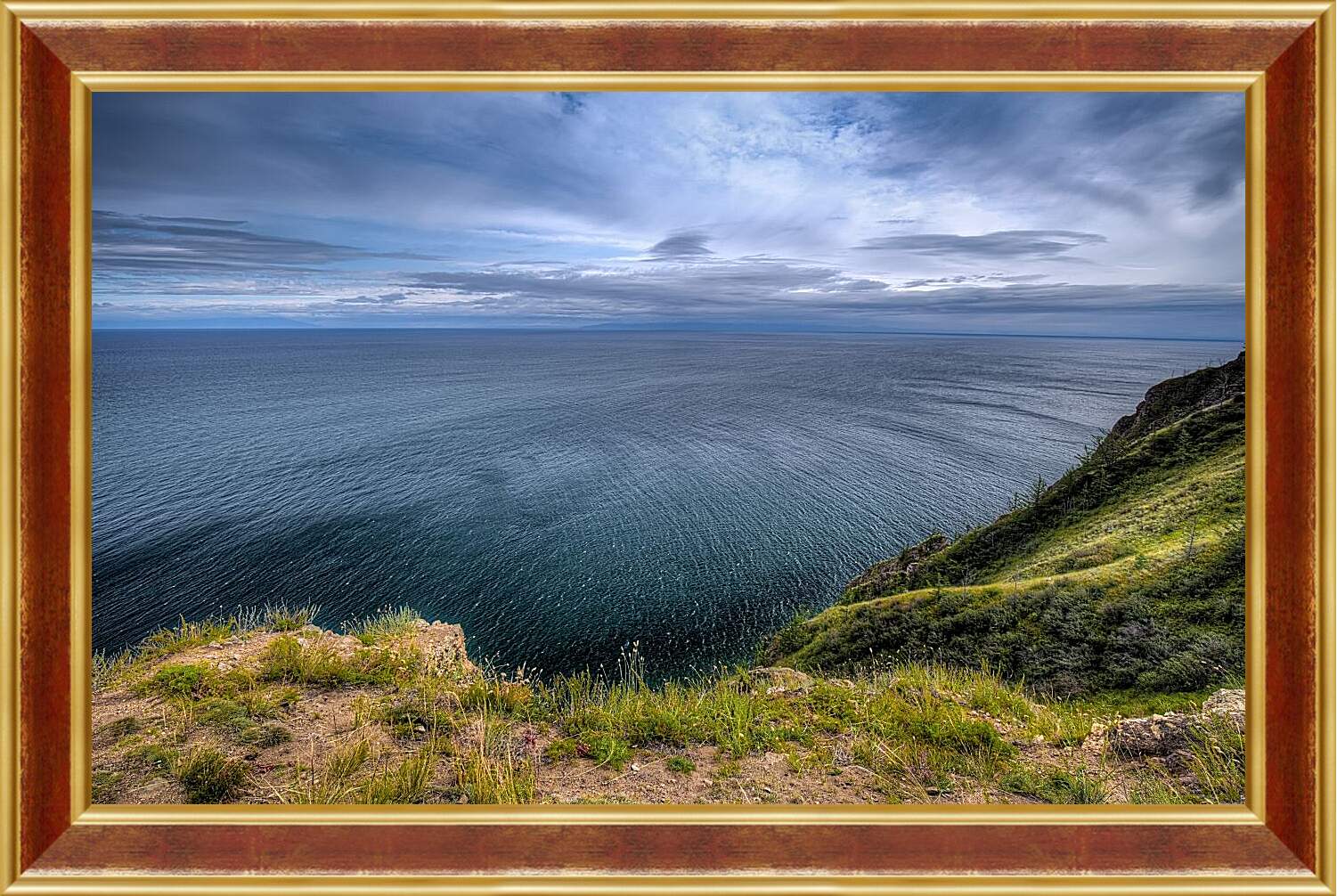 Картина в раме - Пасмурная погода на озере. Байкал