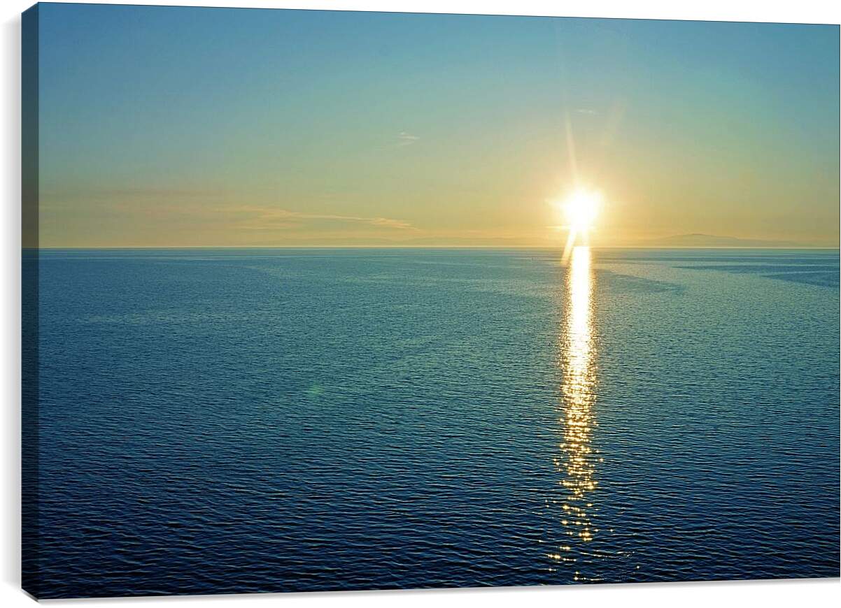 Постер и плакат - Красивый закат на озере. Байкал