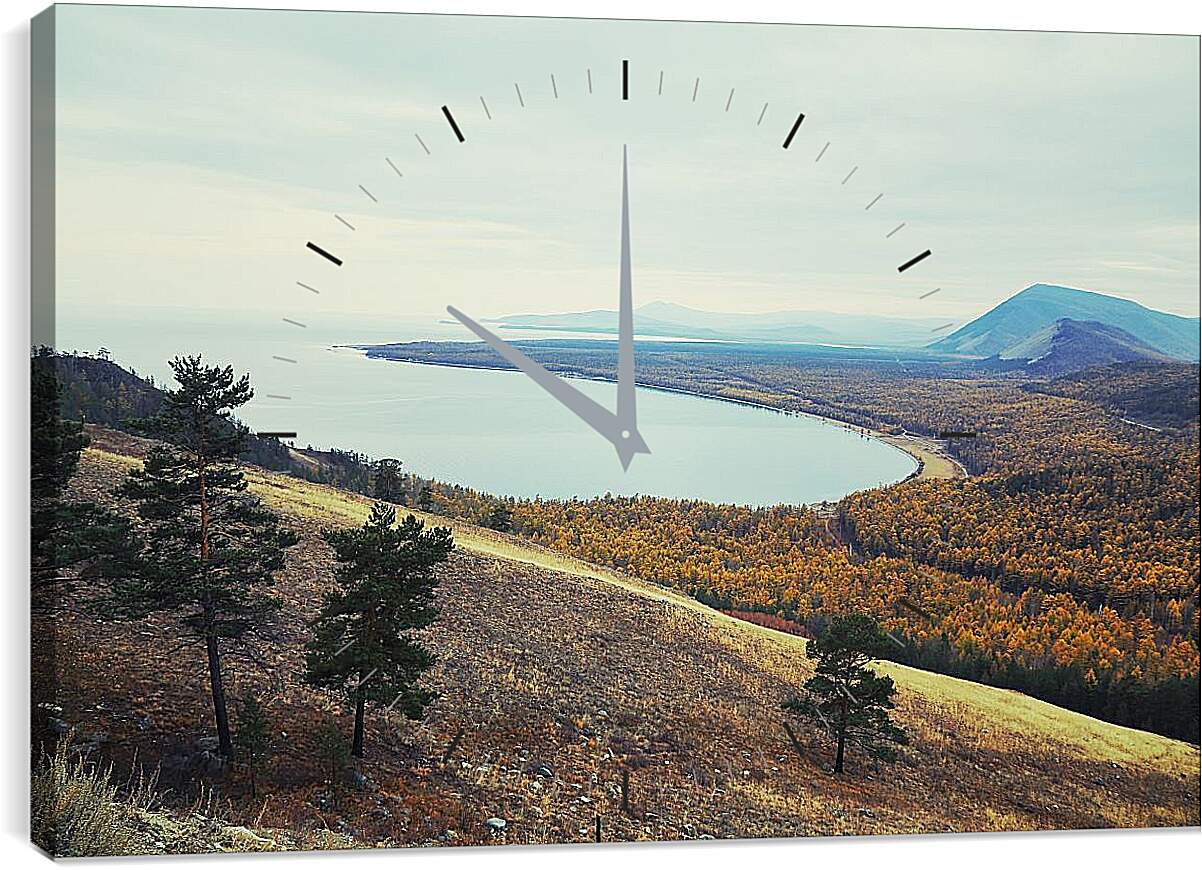 Часы картина - Вид на осеннее озеро. Байкал