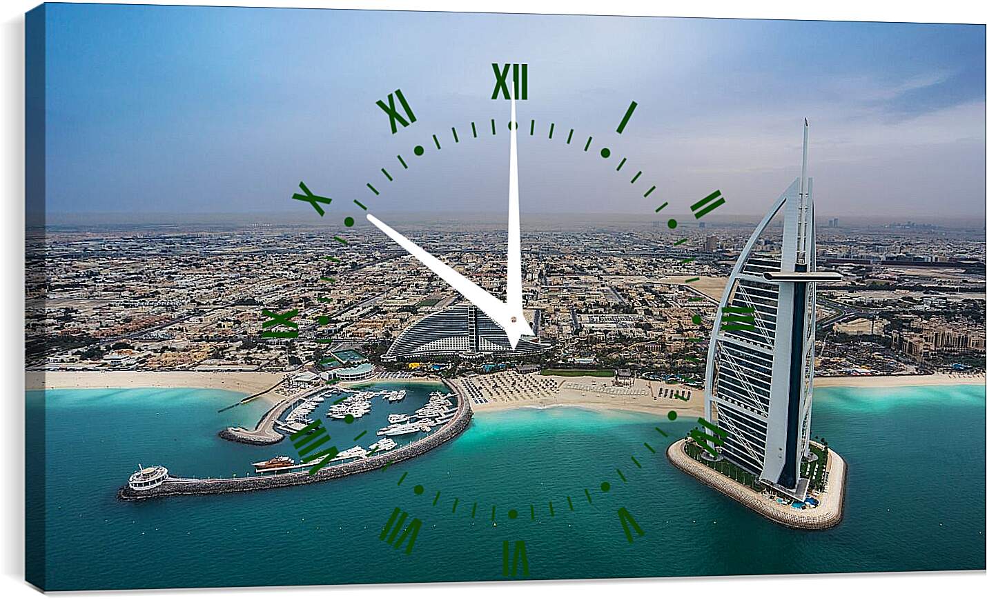 Часы картина - Вид на Бурдж Аль Араб с высоты. Дубай