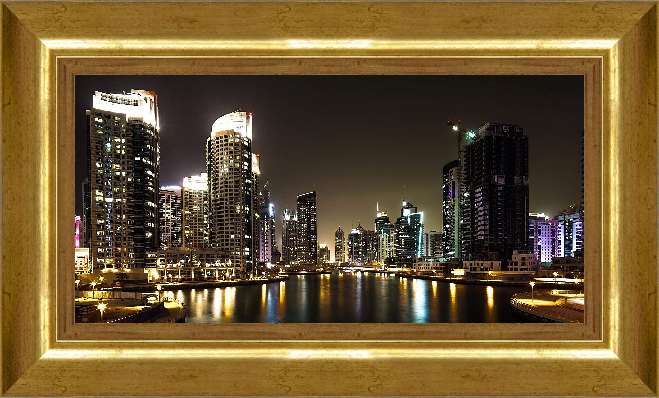Картина в раме - Небоскрёбы вдоль воды. Дубай
