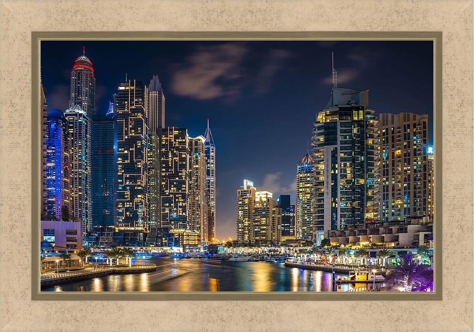 Картина в раме - Город под ночным небом. Дубай