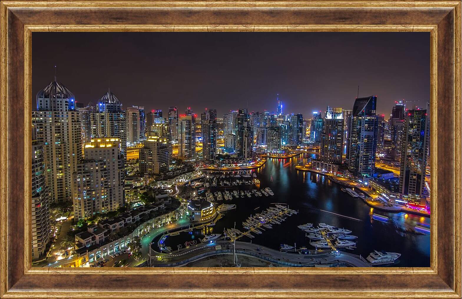 Картина в раме - Вид на гавань с яхтами и город. Дубай