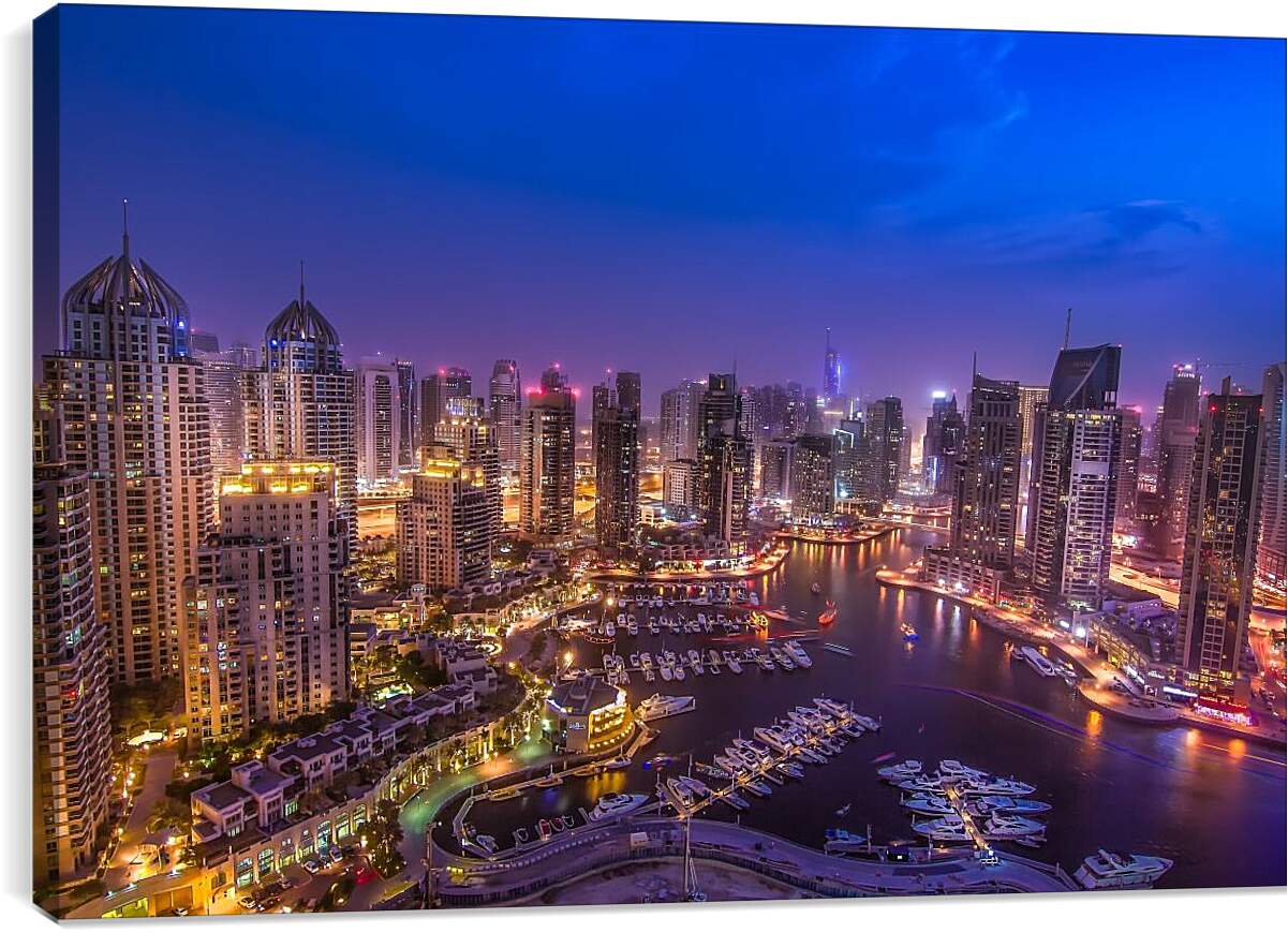 Постер и плакат - Вид на город и яхты в гавани. Дубай