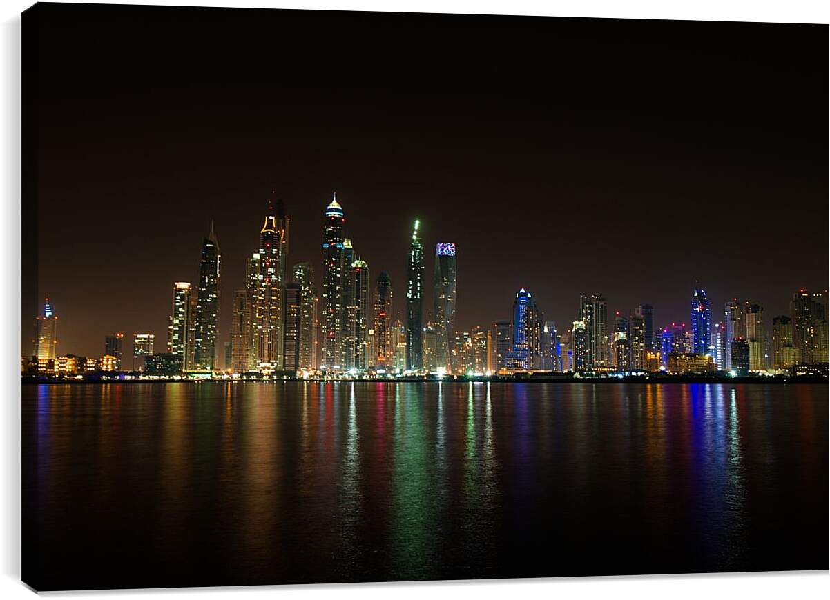 Постер и плакат - Вид на ночной город на отдалении. Дубай