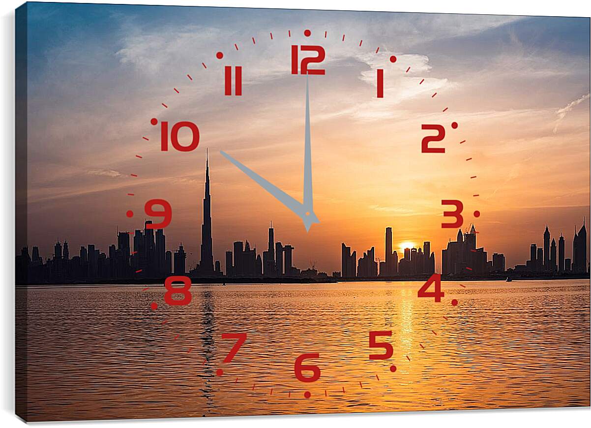 Часы картина - Вид на вечерний город на отдалении. Дубай
