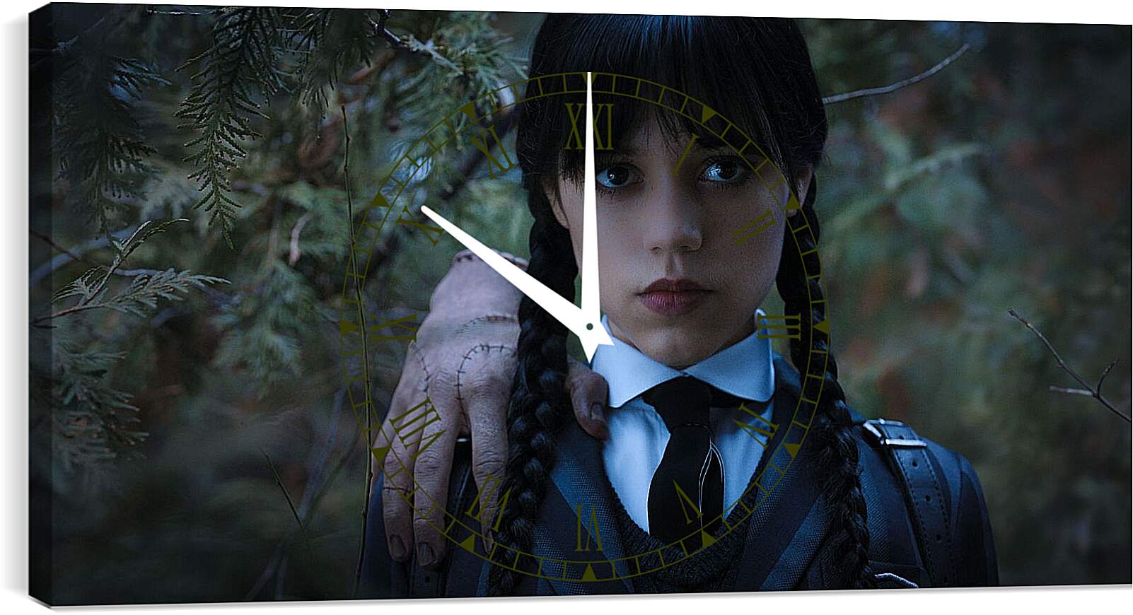 Часы картина - Уэнсдей Аддамс в лесу