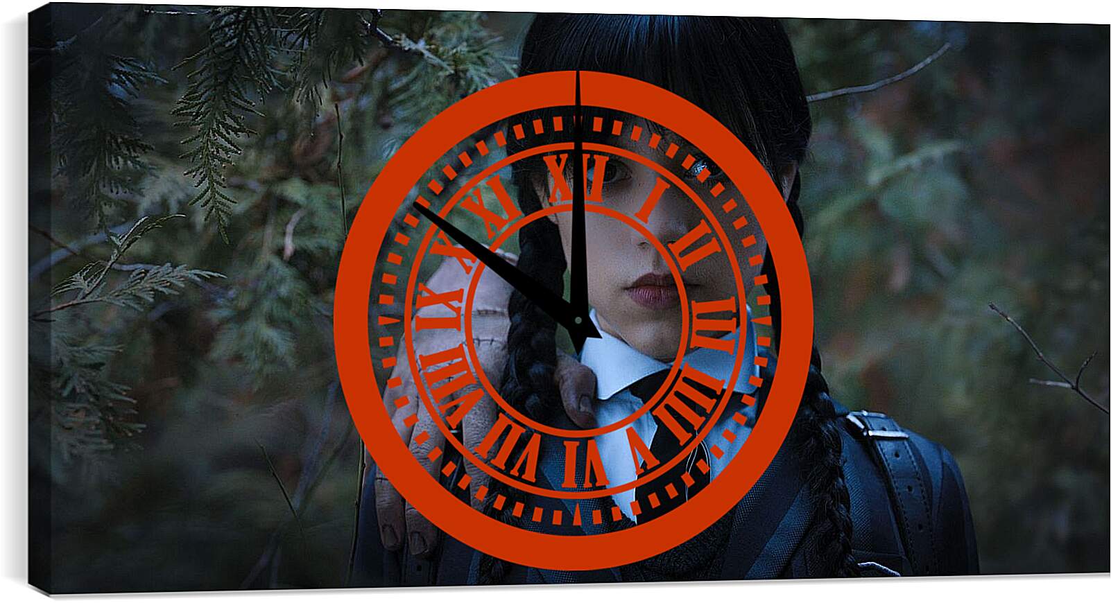 Часы картина - Уэнсдей Аддамс в лесу