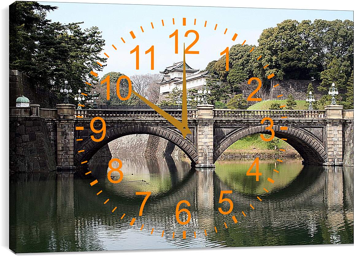 Часы картина - Императорский доворец. Токио. Япония.