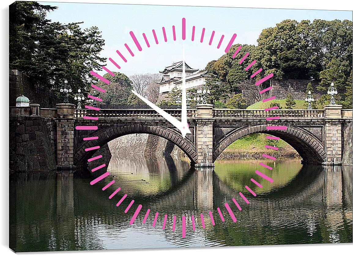 Часы картина - Императорский доворец. Токио. Япония.