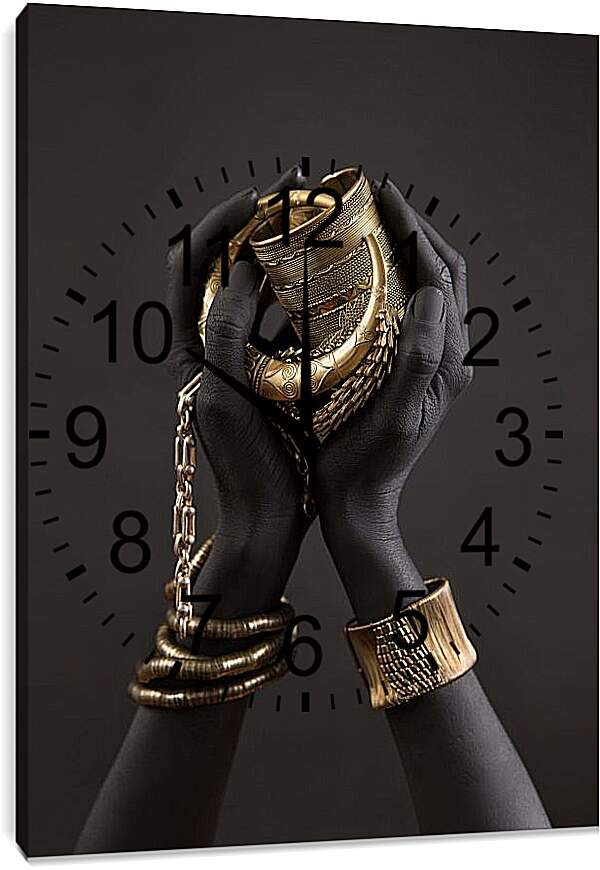 Часы картина - Руки девушки в золоте