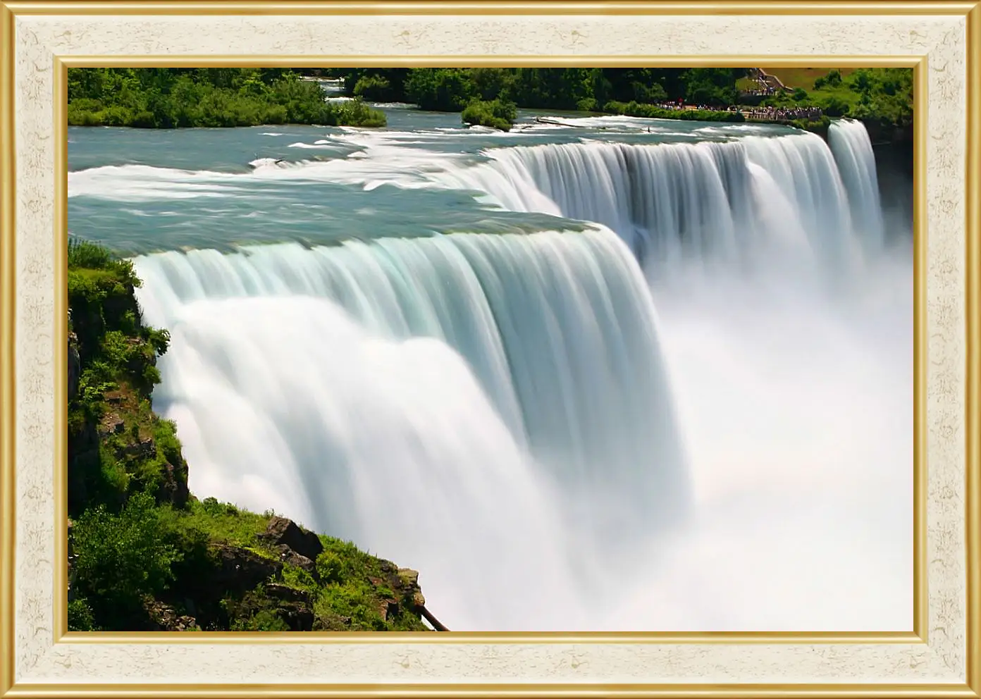 Картина в раме - Водопад