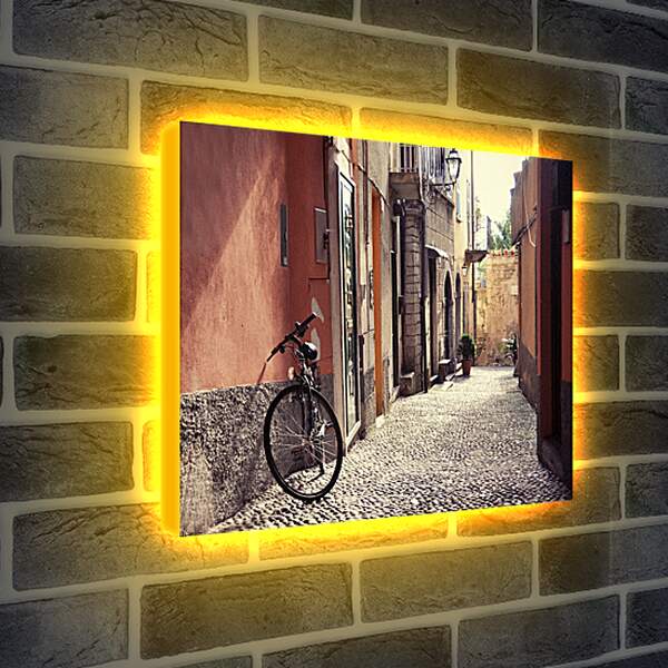 Лайтбокс световая панель - велосипед на улочке города Белладжио