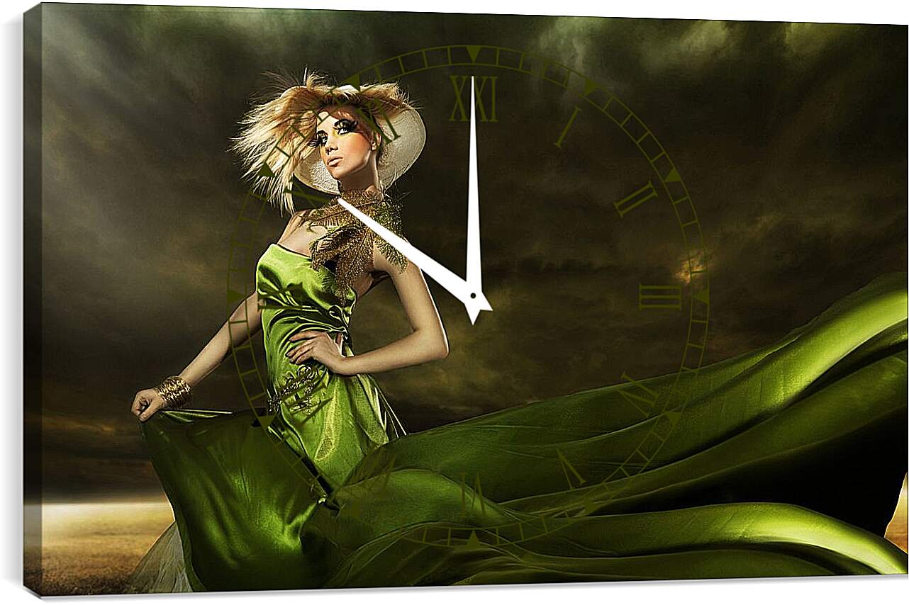Часы картина - Зеленое платье в поле