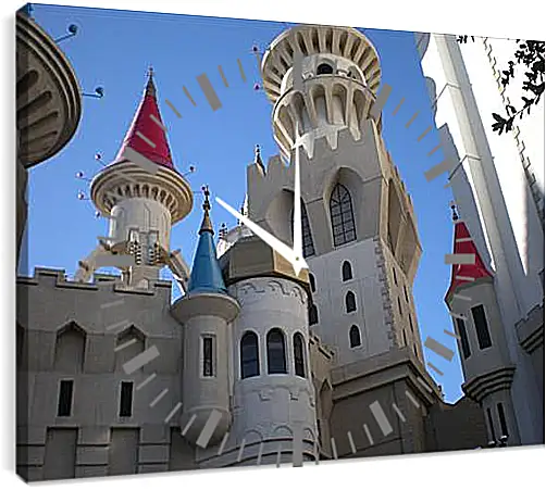 Часы картина - Hotel Excalibur in Las Vegas - Отель Экскалибур в Лас Вегасе