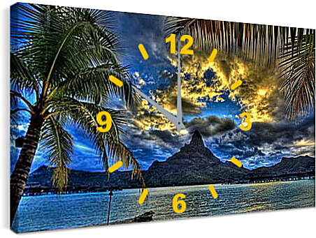 Часы картина - Одинокая пальма на пляже