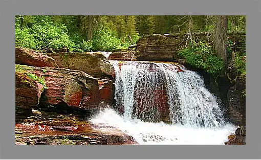 Картина в раме - Водопады