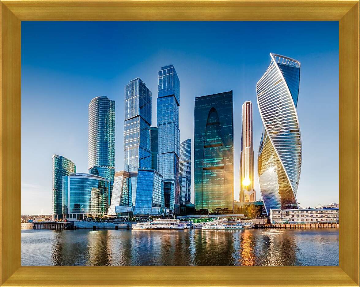 Картина в раме - Отражение солнца в башнях Москва-сити