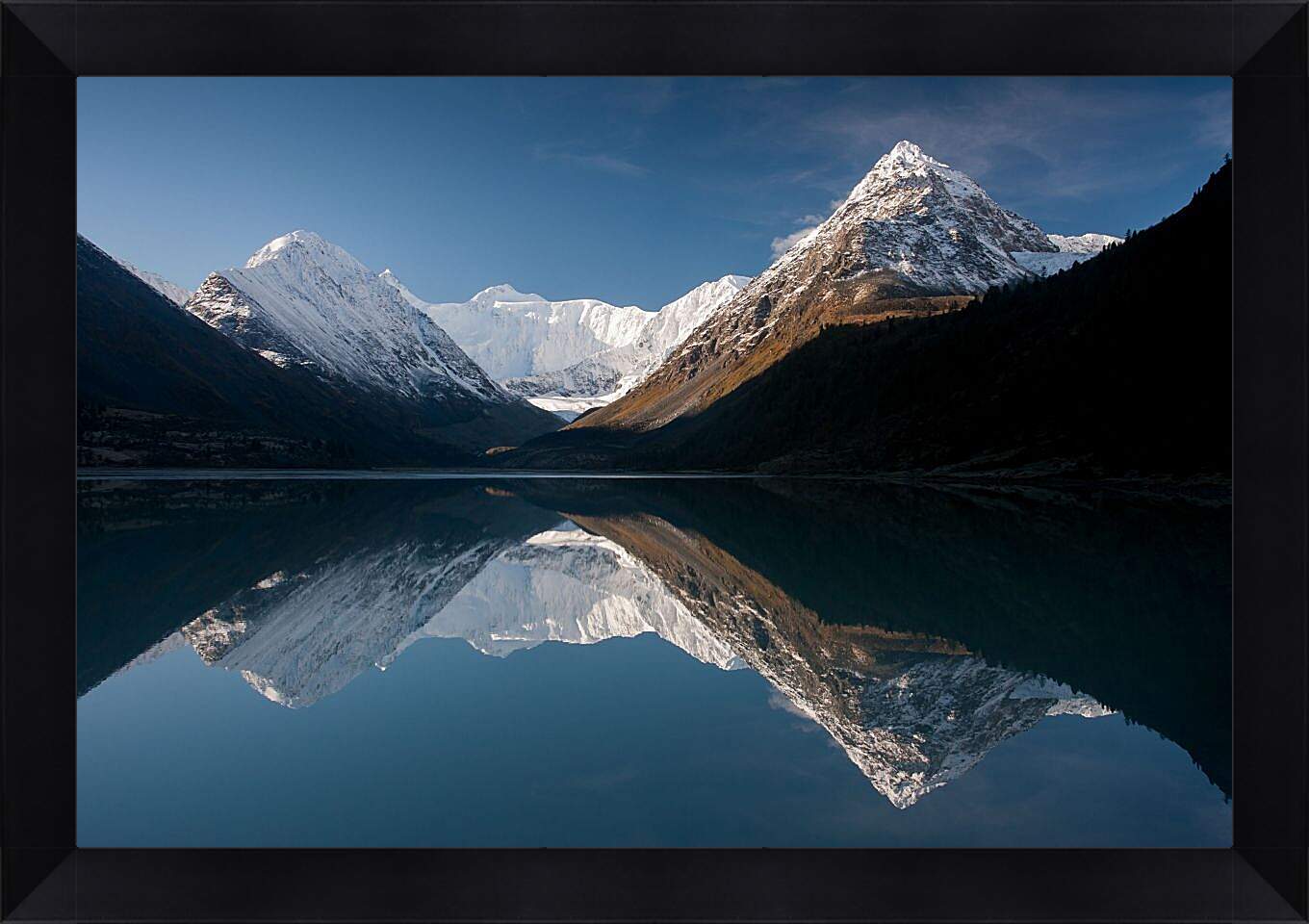 Картина в раме - Гора Белуха 2. Республика Алтай