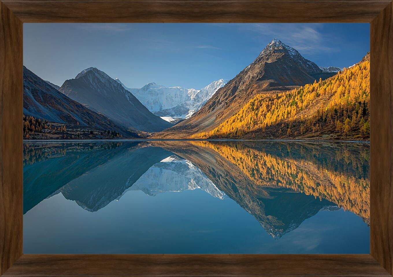 Картина в раме - Гора Белуха 1. Республика Алтай