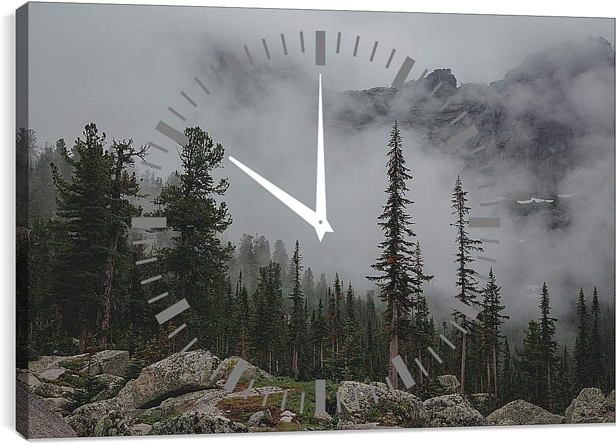 Часы картина - Горы в тумане