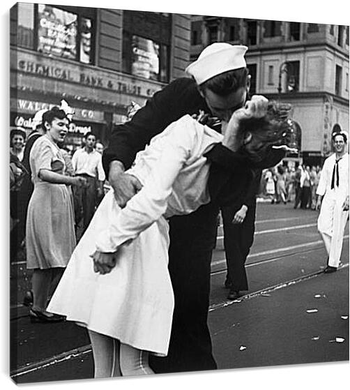 Постер и плакат - VJ Day, The Kiss - Безоговорочная капитуляция, Поцелуй на Таймс Сквер
