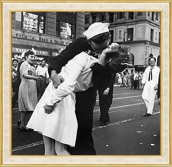 Картина в раме - VJ Day, The Kiss - Безоговорочная капитуляция, Поцелуй на Таймс Сквер
