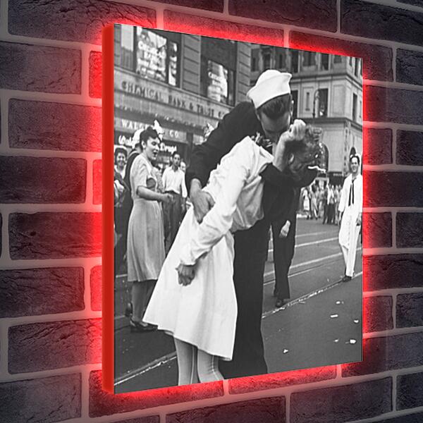 Лайтбокс световая панель - VJ Day, The Kiss - Безоговорочная капитуляция, Поцелуй на Таймс Сквер
