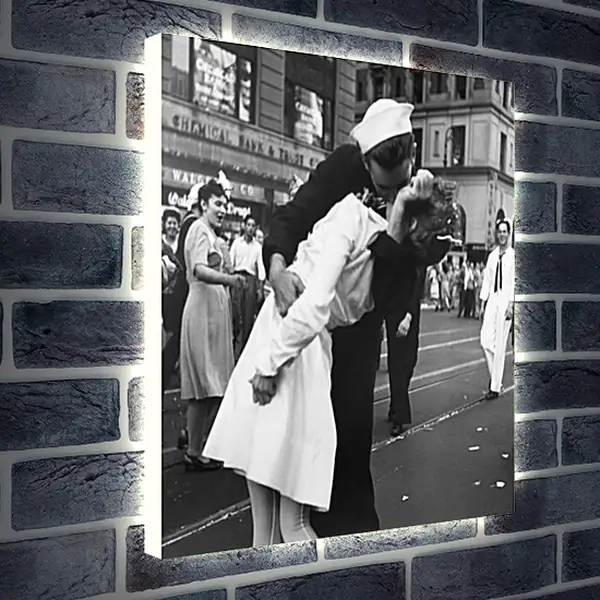 Лайтбокс световая панель - VJ Day, The Kiss - Безоговорочная капитуляция, Поцелуй на Таймс Сквер
