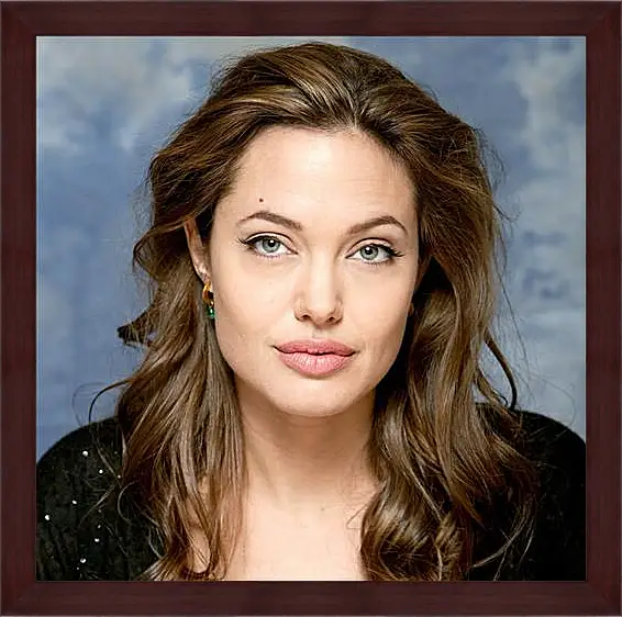 Картина в раме - Angelina Jolie
